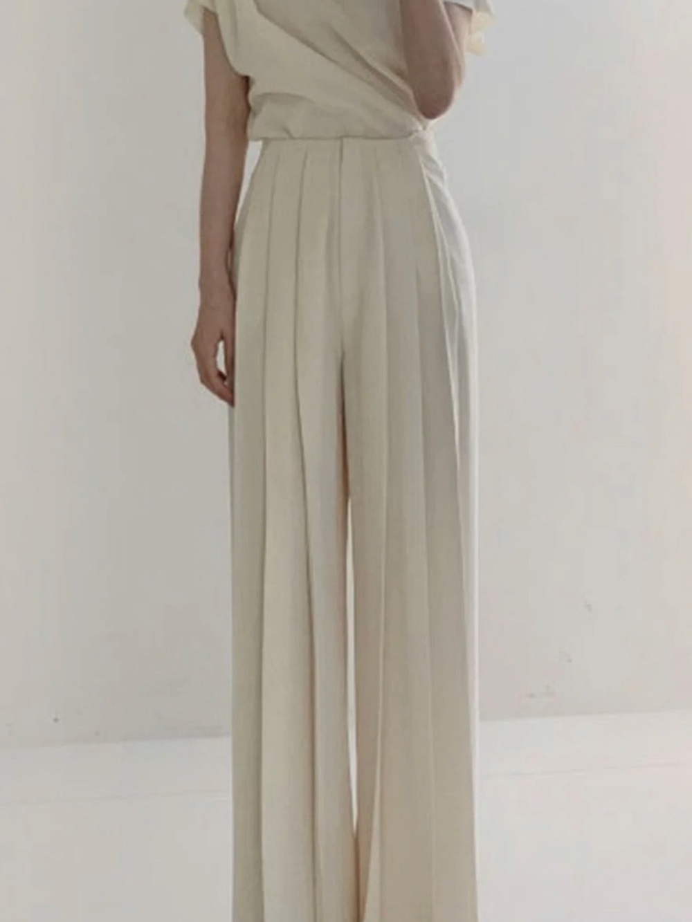 Commense Cream High-Waist Wide-Leg Pleated Trousers